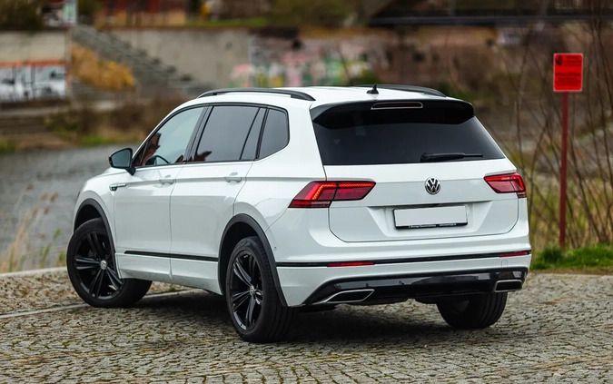 Volkswagen Tiguan Allspace cena 130800 przebieg: 150000, rok produkcji 2020 z Lubin małe 667